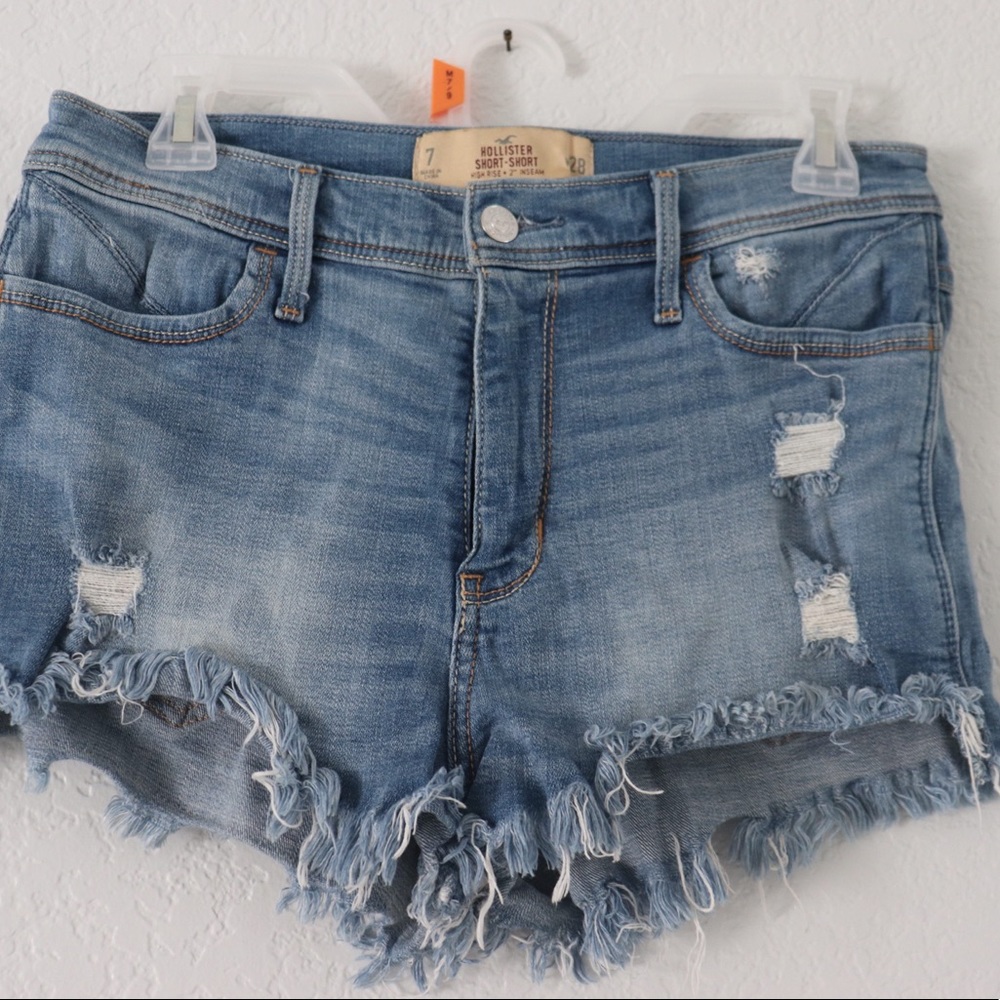Hollister high rise 2” inseam shorts | size 7